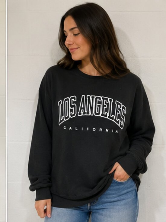 Tops - Los Angeles black crewneck medium